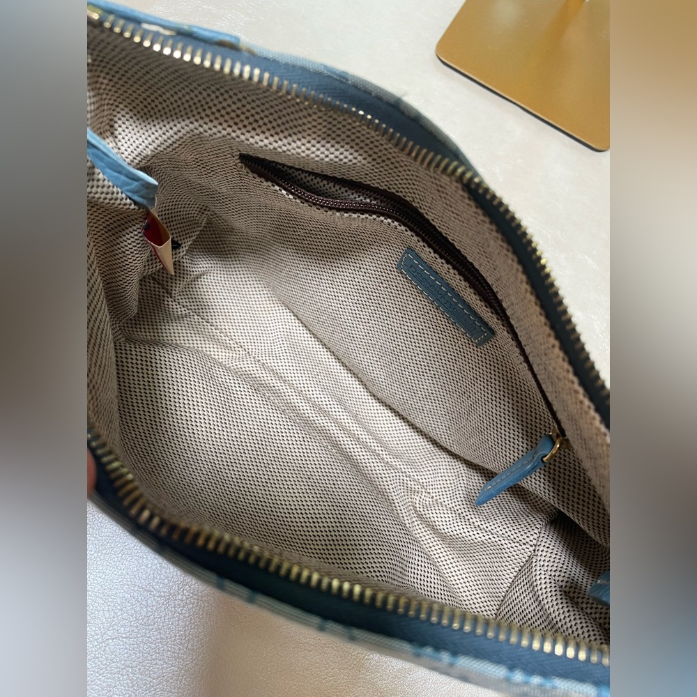 Dooney & Bourke Y2K 🧊RARE🧊 Vintage Light Blue Shoulder Bag - Picture 11 of 17